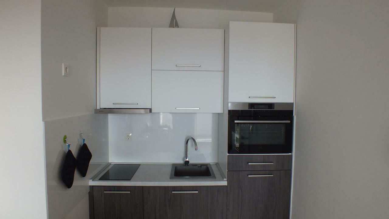 Apartment Paulina Novalja Zewnętrze zdjęcie