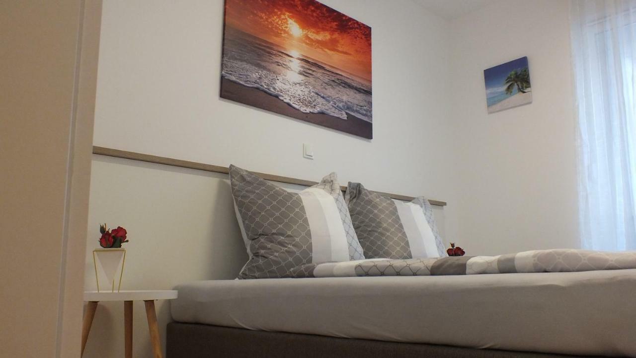 Apartment Paulina Novalja Zewnętrze zdjęcie