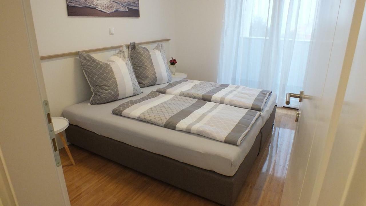 Apartment Paulina Novalja Zewnętrze zdjęcie