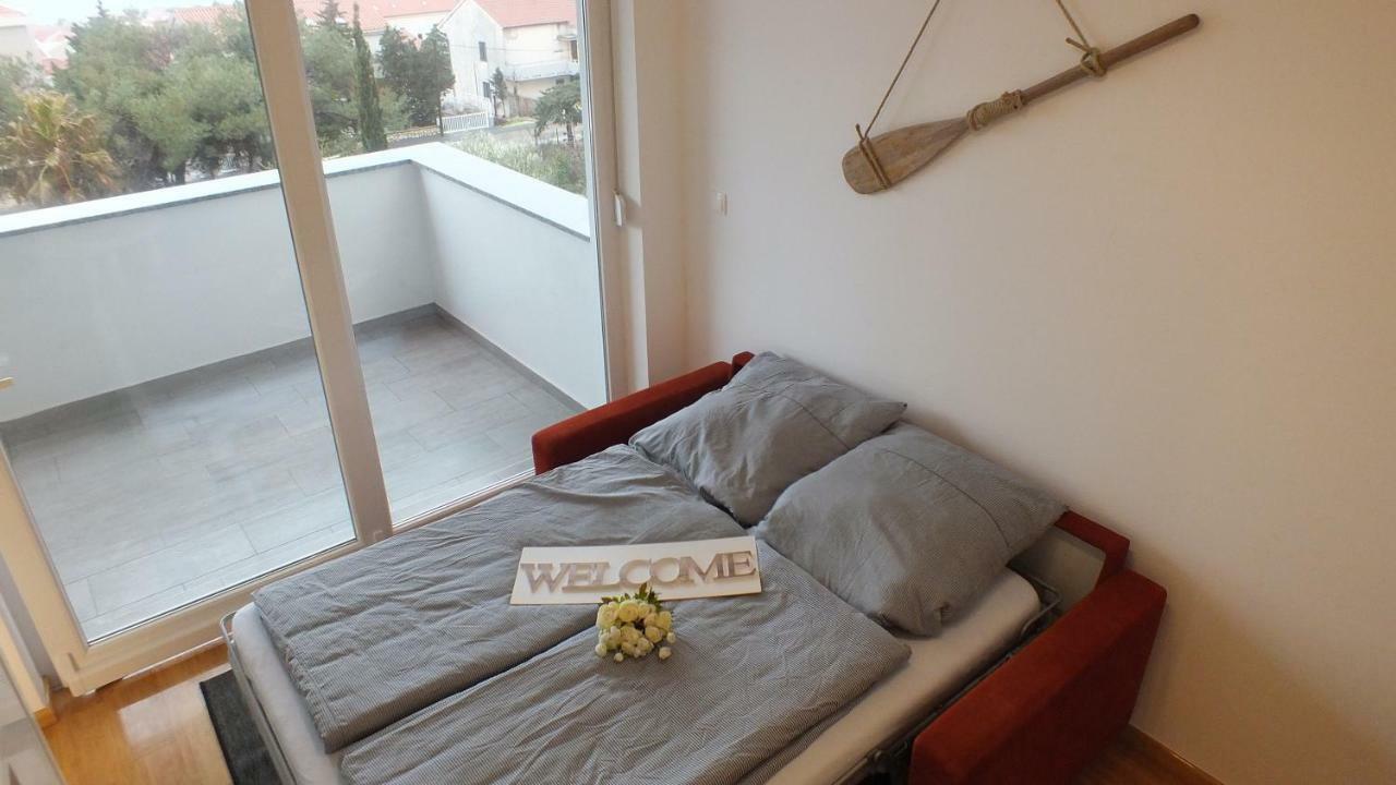 Apartment Paulina Novalja Zewnętrze zdjęcie