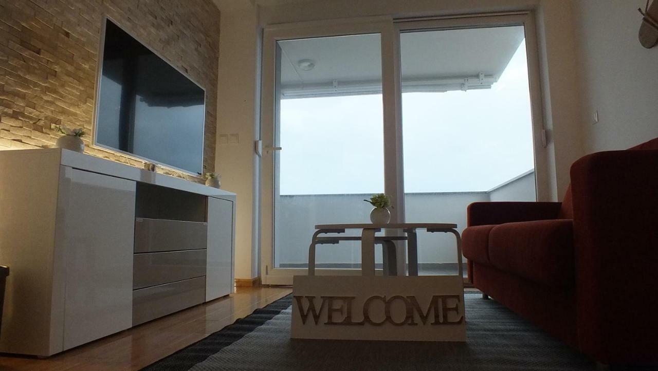 Apartment Paulina Novalja Zewnętrze zdjęcie